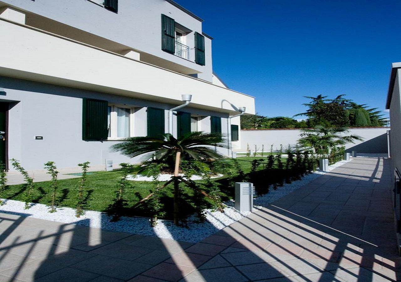 Casa Bonotto Daire Desenzano del Garda Dış mekan fotoğraf